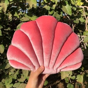 Velvet Seashell Pillow